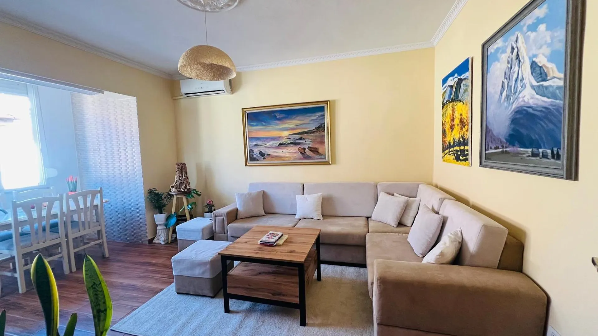 Cozy Central Apartment Tirana